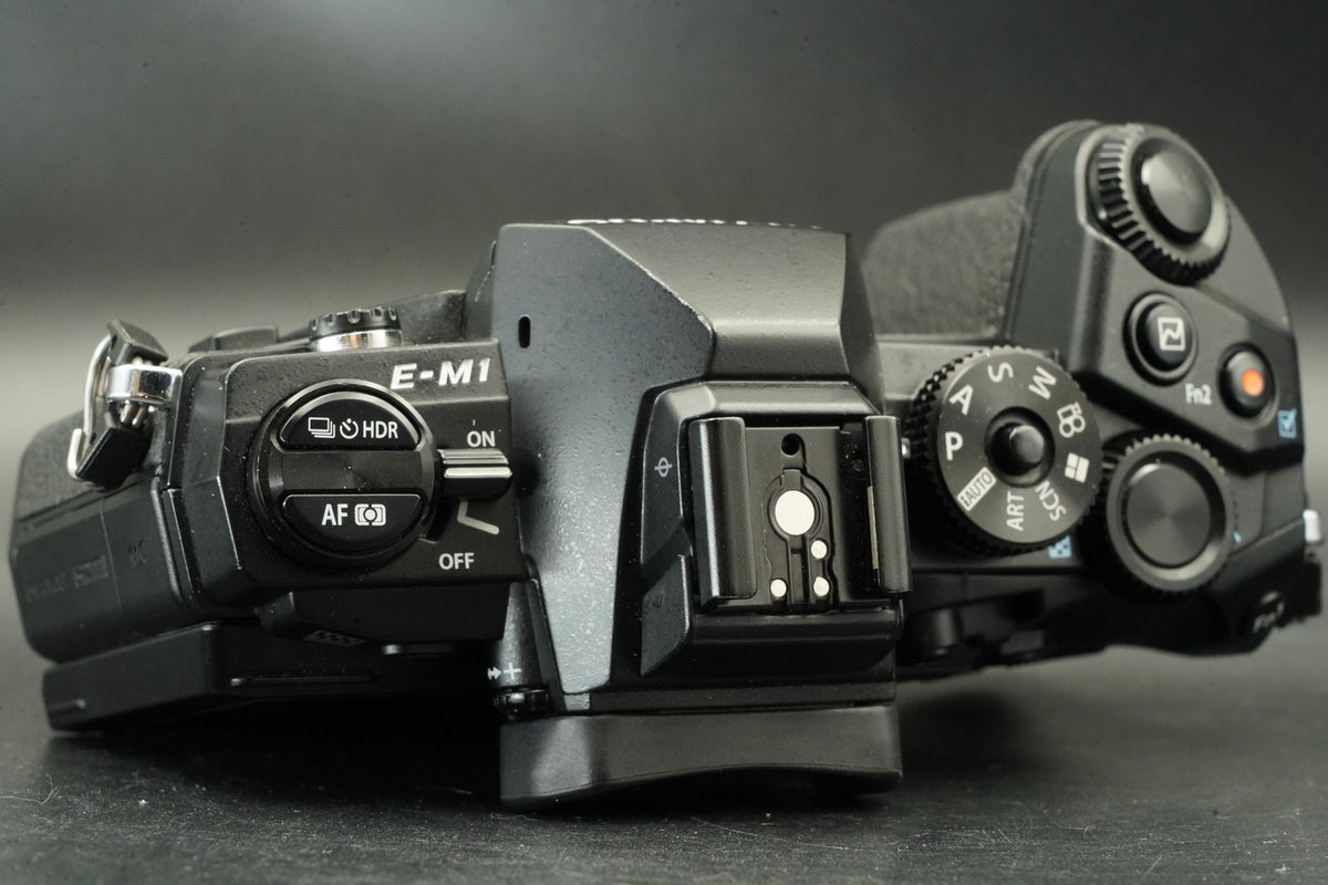 Olympus OM-D E-M1 Mirrorless Digital Camera Black Body US STOCK #11911