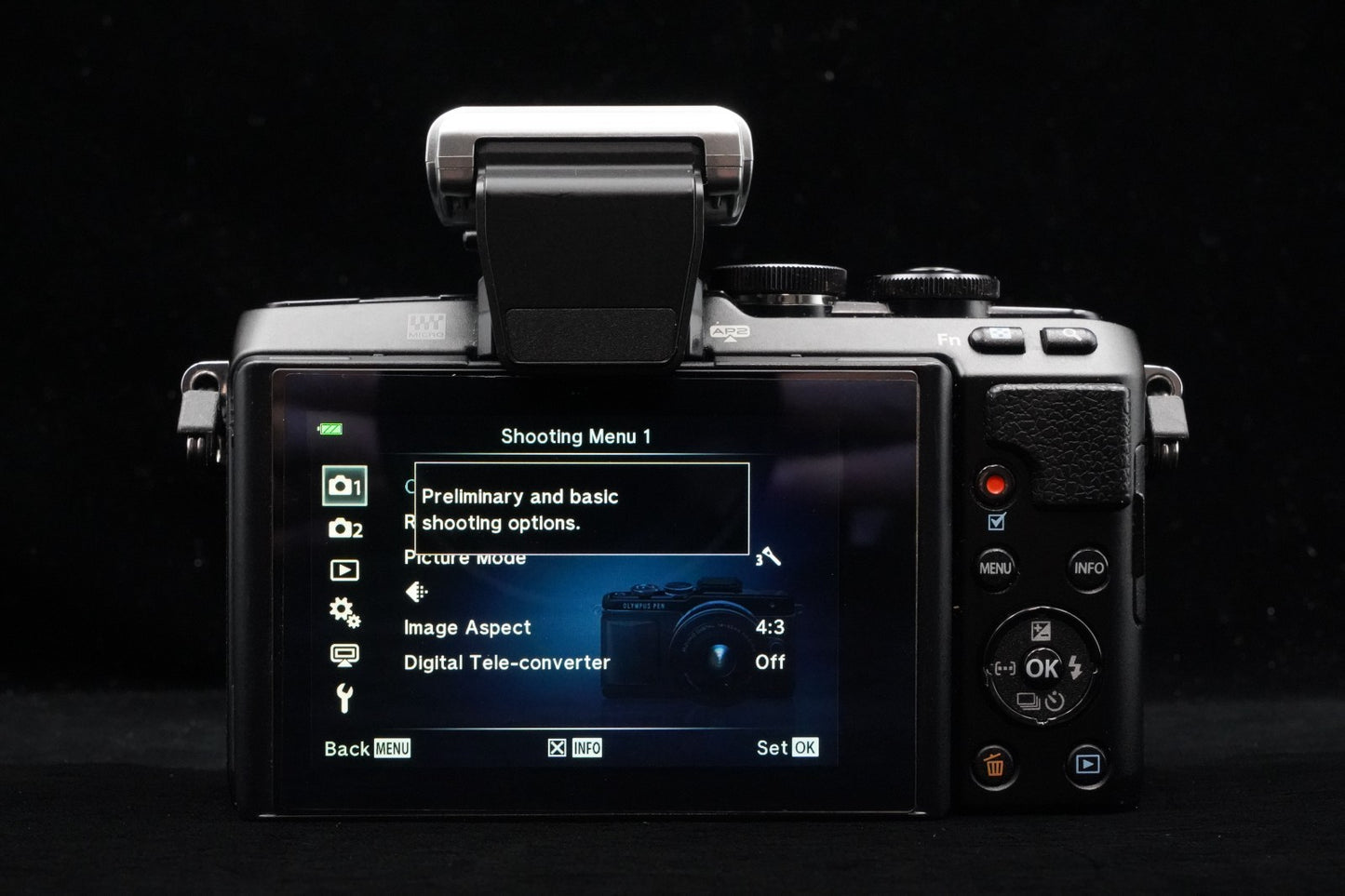 [US Duty Paid] Olympus PEN E-PL7 Digital Camera Black with Lens 9574