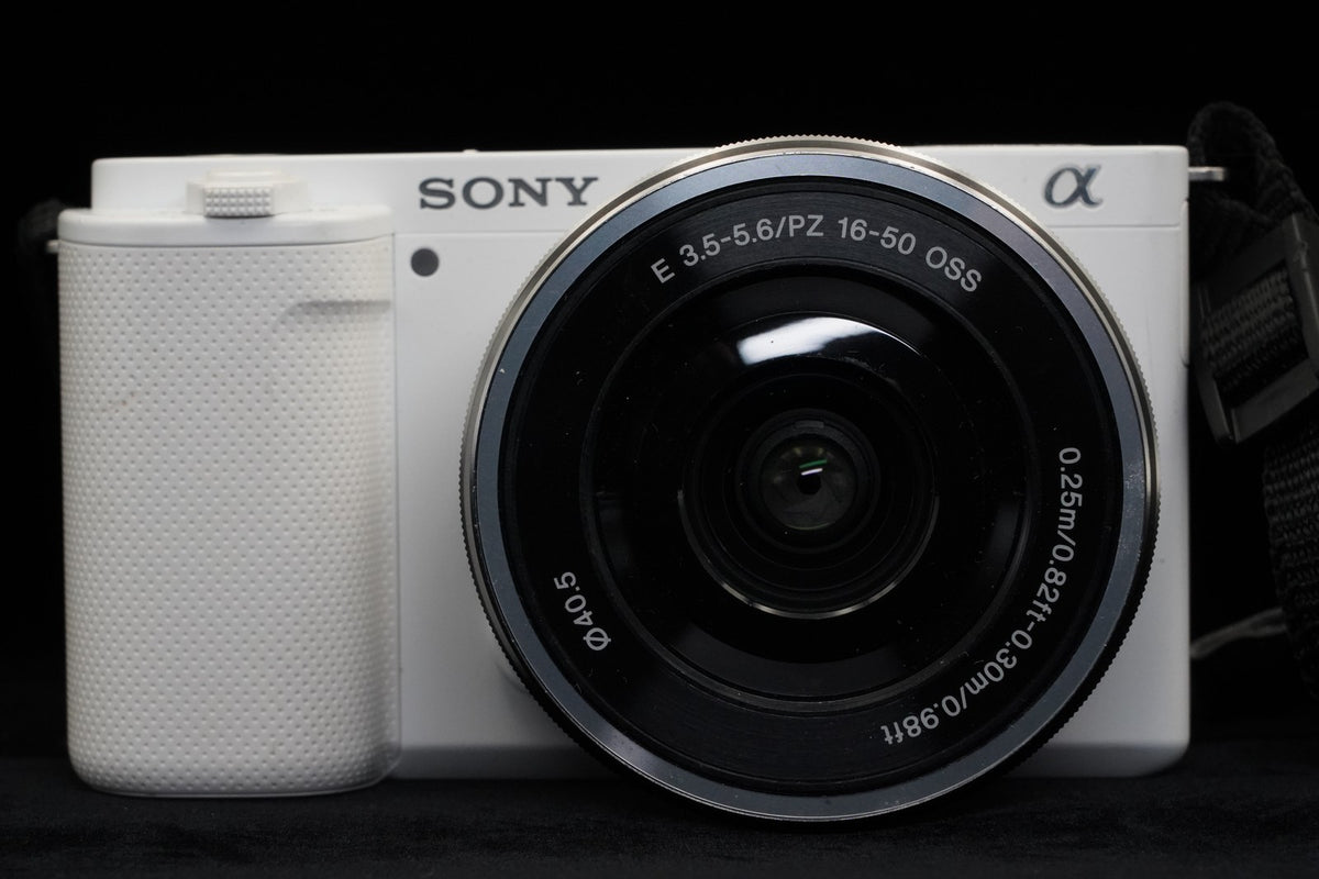Sony Alpha ZV-E10 with Lens Mirrorless Vlog Camera White US STOCK #10278