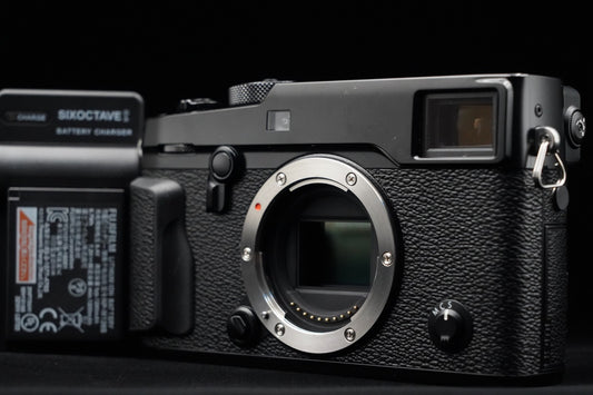 N Mint Fujifilm X-Pro2 24.3MP Mirrorless Digital Camera Body Black Shutter 9933