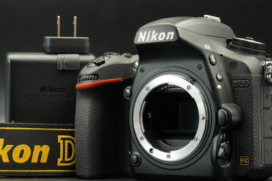 Nikon D750 24.3MP DSLR Digital SLR Camera Body -47453 cuts- US STOCK #11490