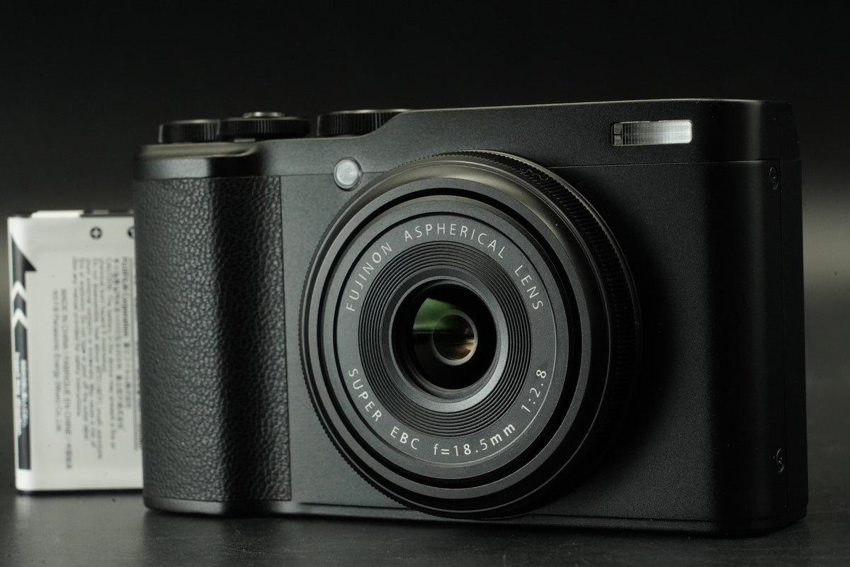 Fujifilm Fuji XF10 Compact Digital Camera Black #12099