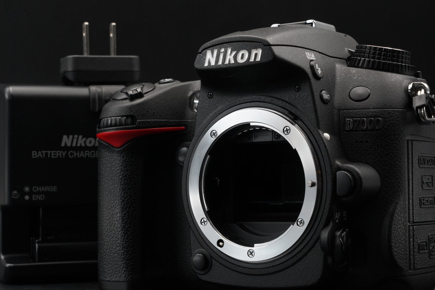 Nikon D7000 DSLR Digital SLR Camera -2% cuts- US STOCK #10845
