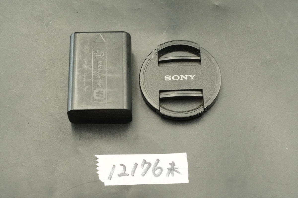 Sony Alpha a5000 Mirrorless Digital Camera with Lens Black -6403 cuts- #12176