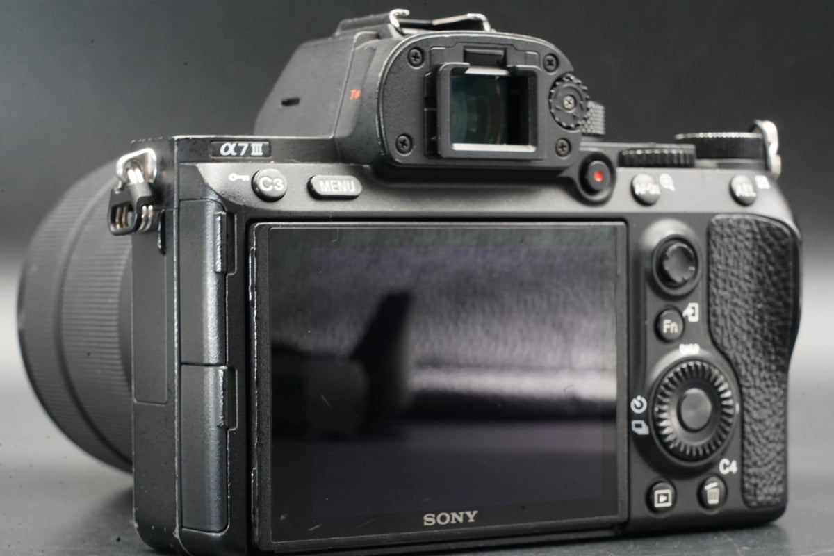 Sony Alpha a7 III ILCE-7M3 Mirrorless Digital Camera w/ FE 28-70 Lens #11372