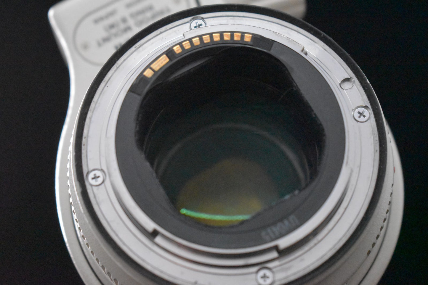 Canon EF 70-200mm F/2.8 L IS USM Telephoto Zoom Lens US Duty Paid 8151