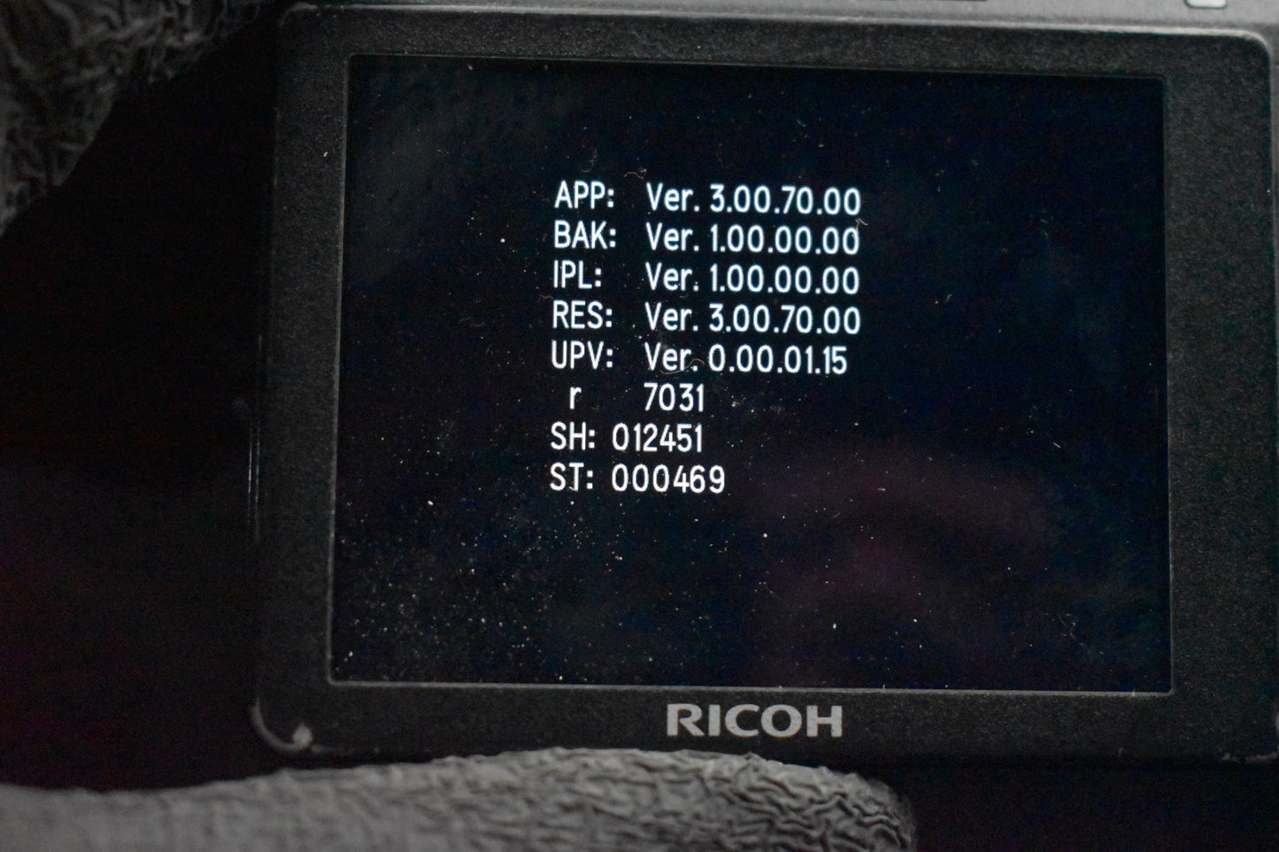 RICOH GR II 16.2 MP Compact Digital Video Camera US Duty Paid 9414