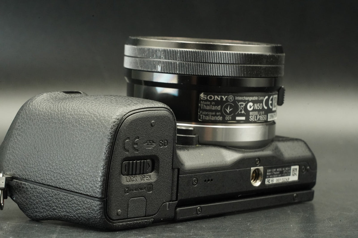 Sony α NEX-6 Digital Camera w/ 16-50mm PZ Lens ENGLISH OK -4657 cut- #12454