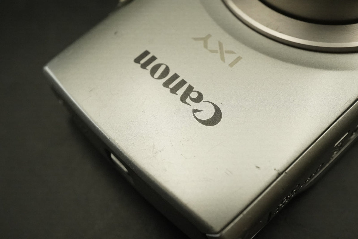 Canon PowerShot IXY 200 ELPH 185 digital Camera Silver #12600