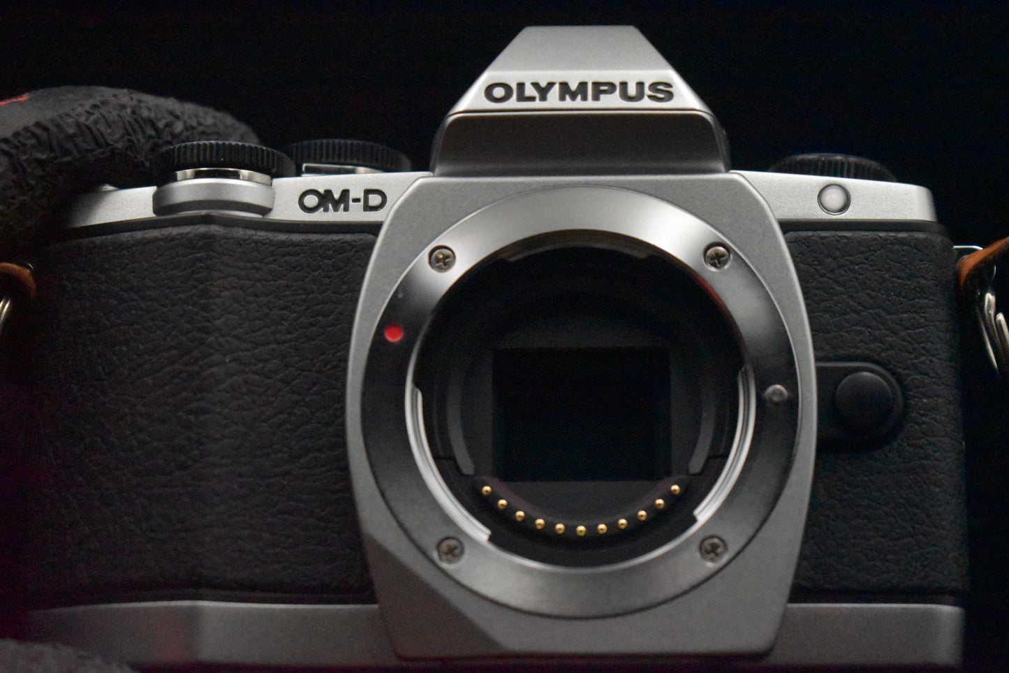[US DUTY PAID] Olympus OM-D E-M10 16.1MP Digital SLR Camera Silver Japan 9168