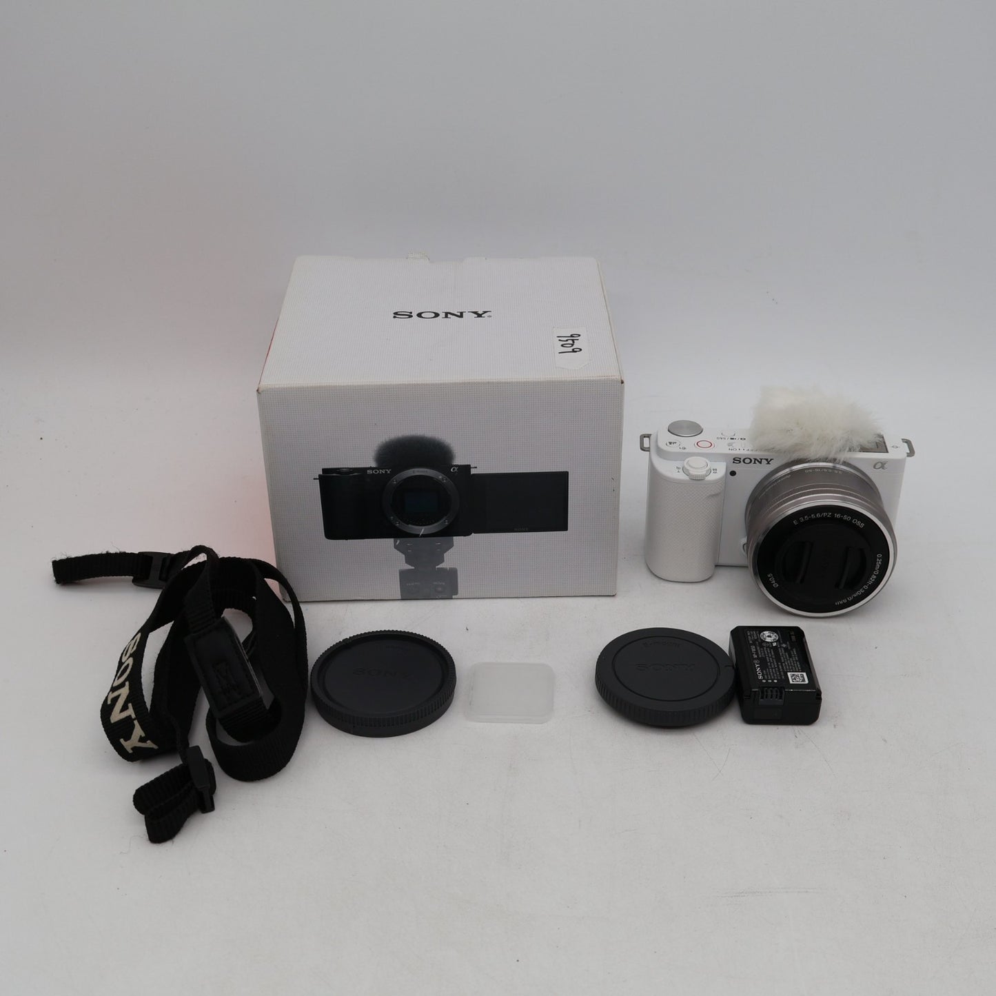 Sony Alpha ZV-E10 Mirrorless Vlog Camera with Lens White US STOCK #B0095