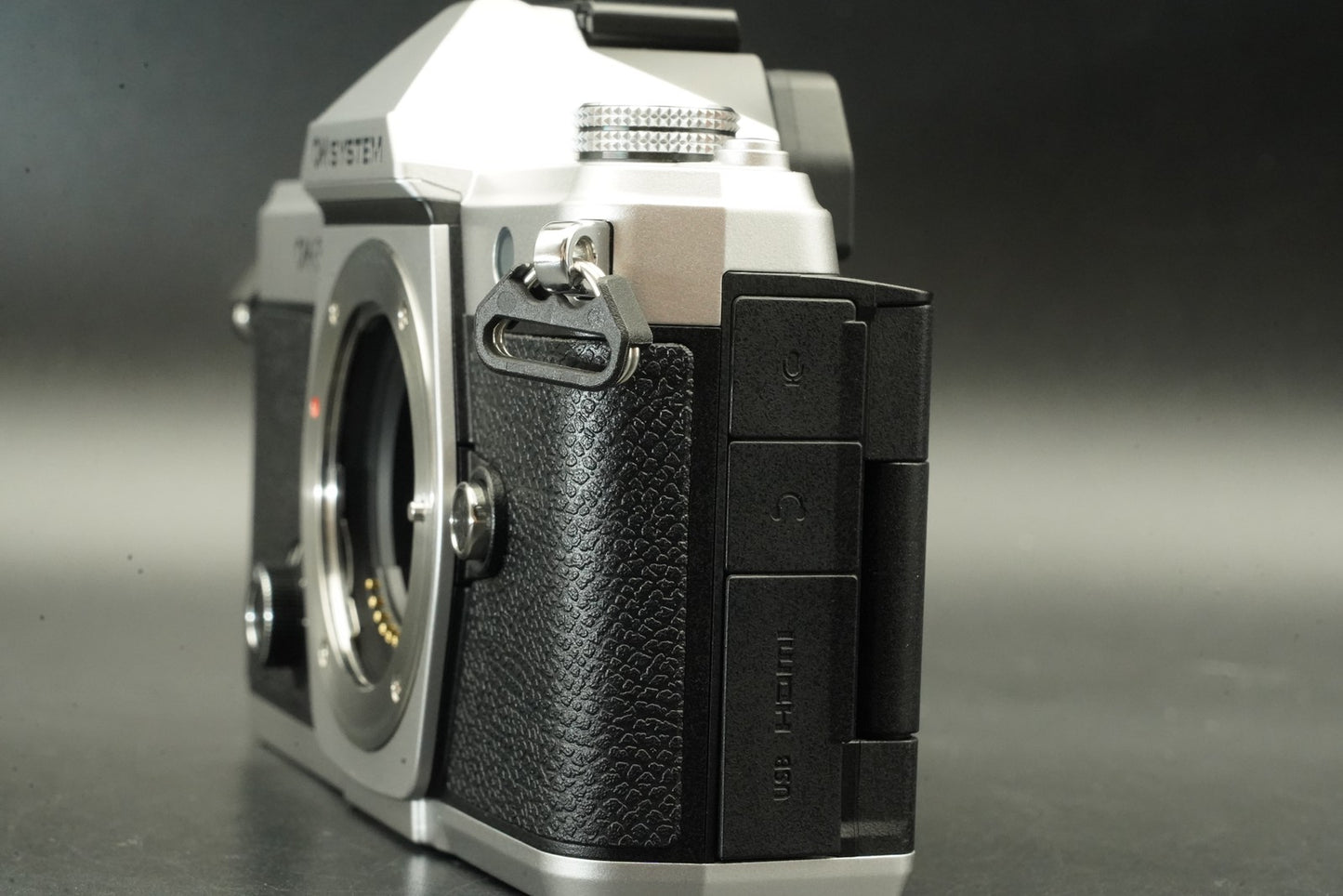 223 cuts!! OM SYSTEM OM-3 Mirrorless Camera Silver 11668