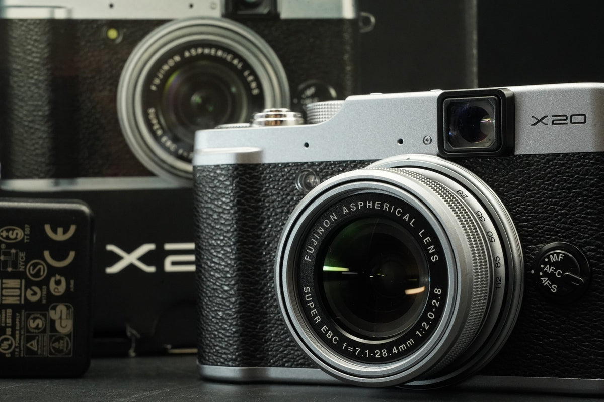 Fujifilm Fuji X Series X20 12.0MP Digital Camera Silver #11958