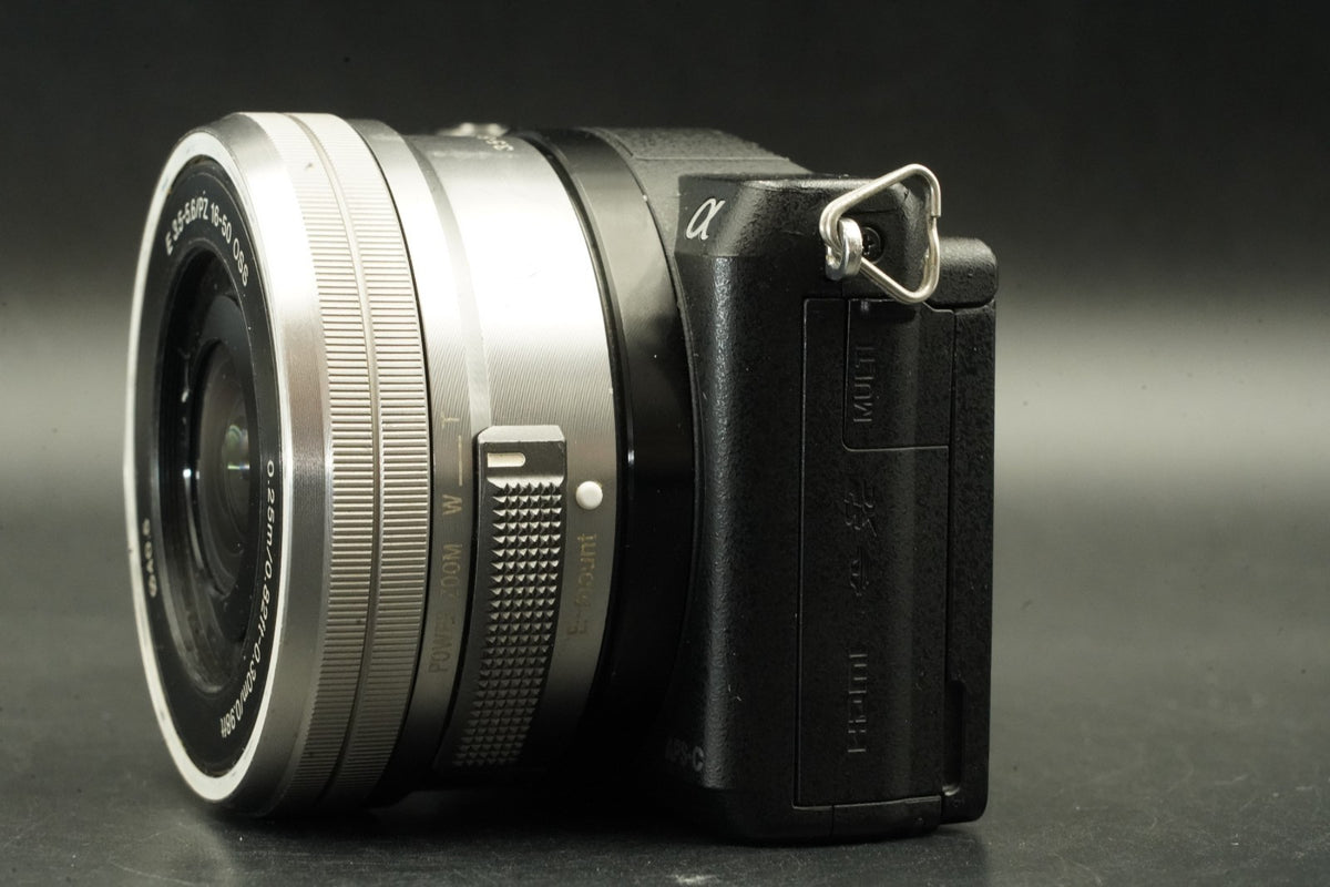 Sony Alpha a5100 Mirrorless Digital Camera w/ Lens Black -31000 cuts- #12535