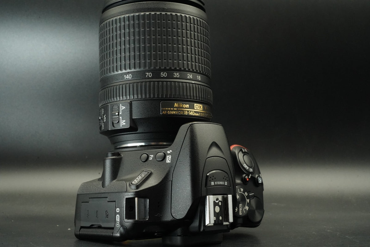 Nikon D5600 DSLR Camera w/ AF-S 18-140mm f/ 3.5-5.6 G ED VR -5172 cuts- #11602