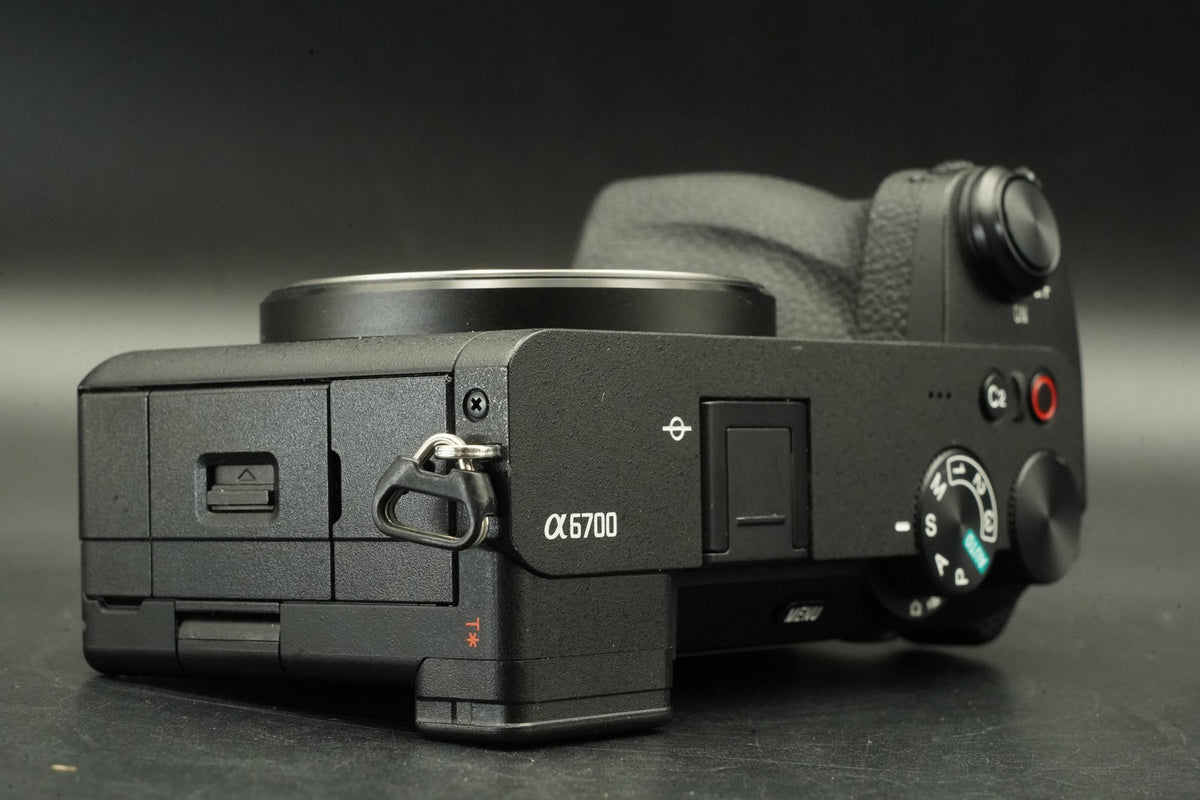 SONY a6700 ILCE-6700 Mirrorless Camera Black -93751 cuts- US STOCK #12300