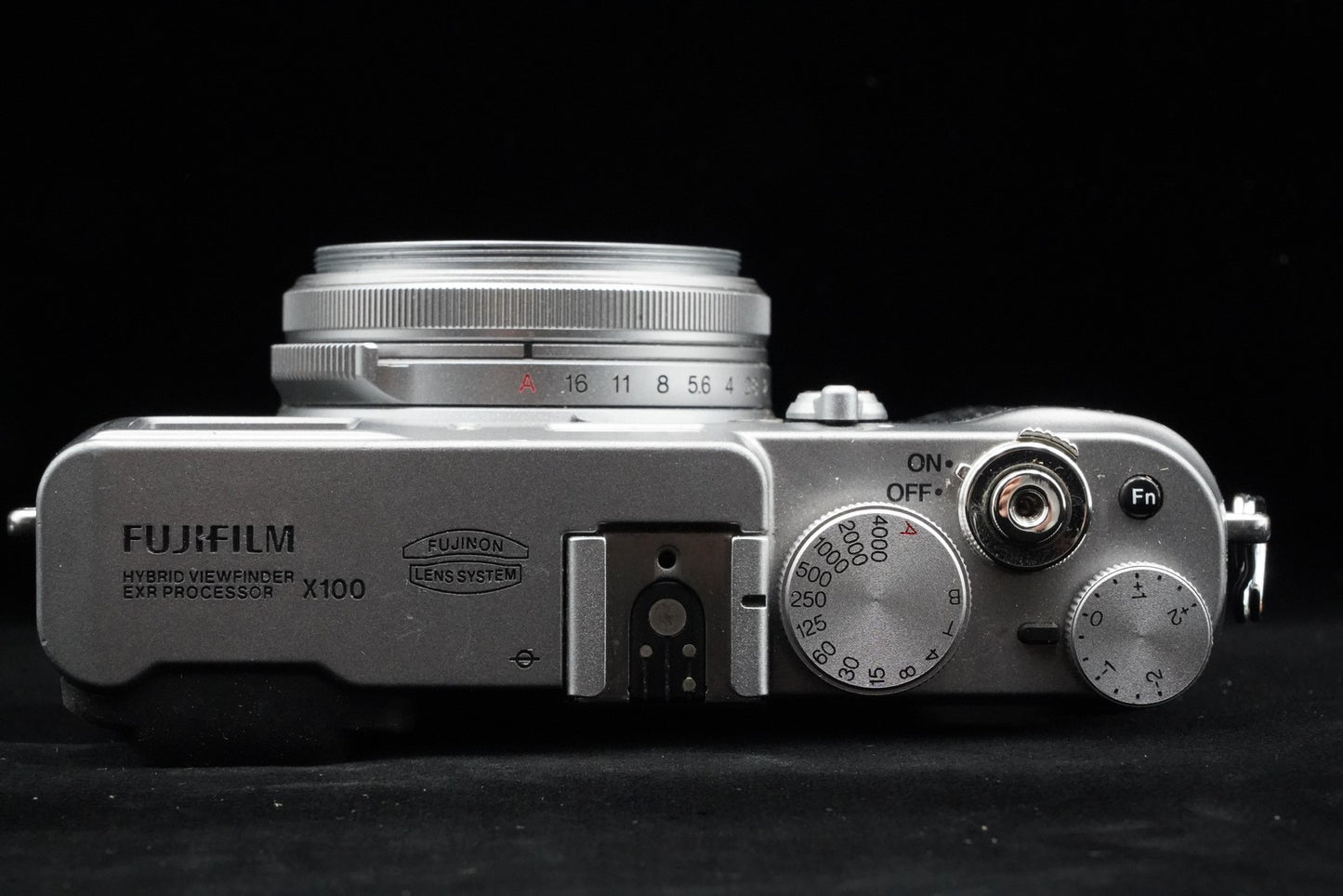 Fujifilm X100 FinePix X Series 12.3MP Silver Digital Camera US Duty Paid 10173