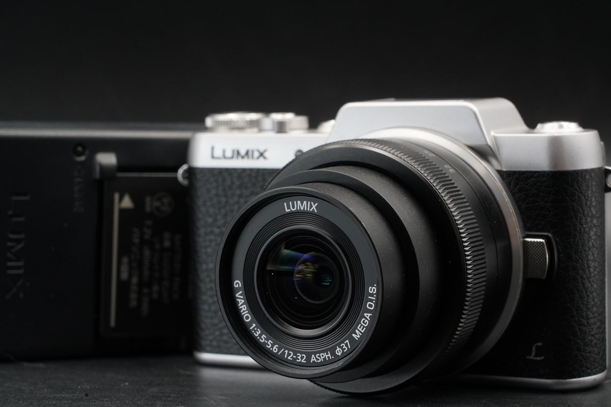 Panasonic DMC-GF7 LUMIX Camera 12-32mm Lens ENGLISH OK! #11376