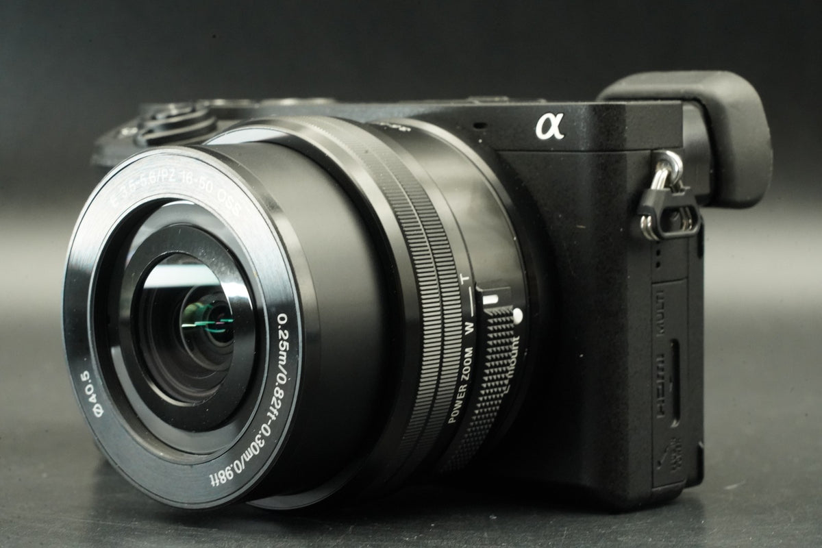 Sony Alpha a6300 Mirrorless Digital Camera w/ lens Black -928 cuts- #12150