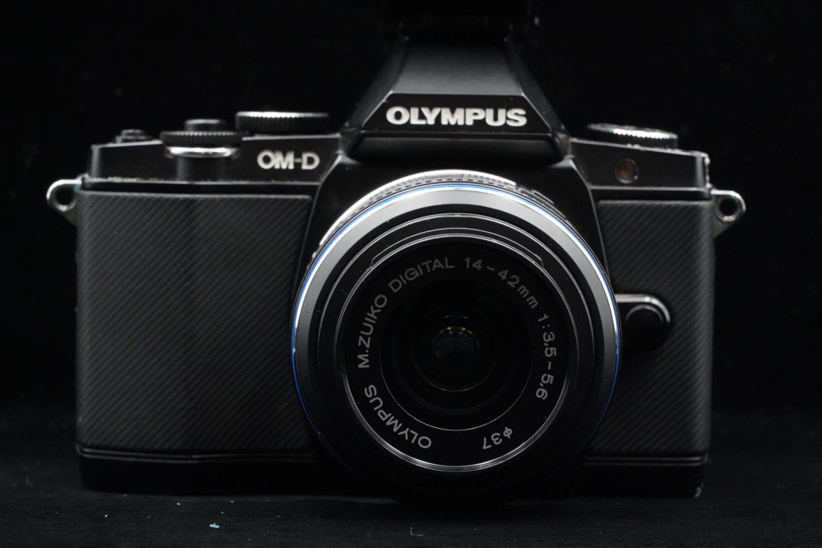 Olympus OM-D E-M5 Mirrorless Digital Camera with Lens Black US STOCK #10481