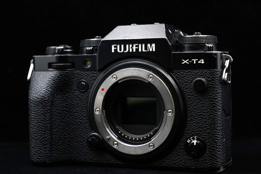 Fujifilm X-T4 Mirrorless Camera Body 26.1MP Black US STOCK #9652