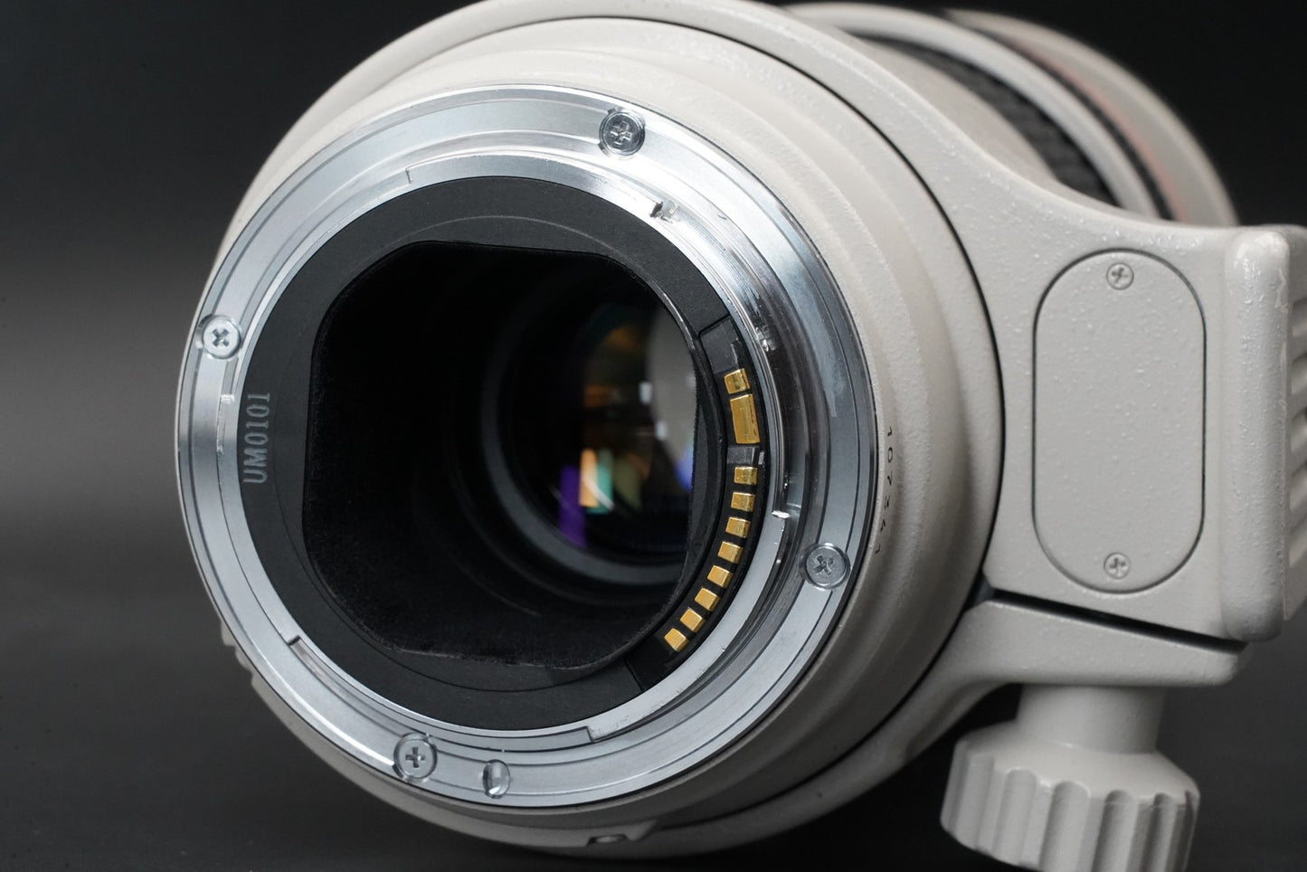 Canon EF 300mm f/4 L IS USM ULTRASONIC Lens US Duty Paid 10970