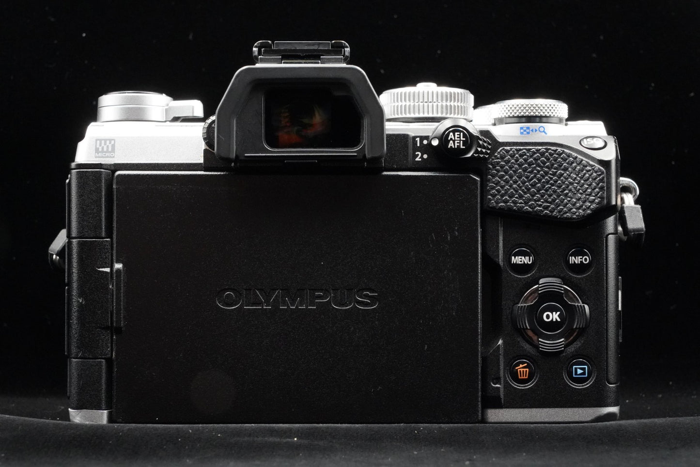 Olympus OM-D E-M5 Mark III 20.4MP Mirrorless Digital Camera US Duty Paid 10188