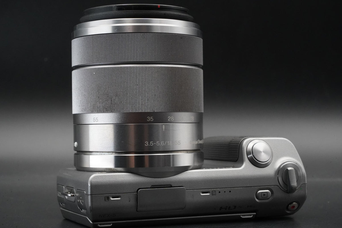 Sony Alpha NEX-5 Mirrorless Camera Bundle with Lens Silver US STOCK #10841