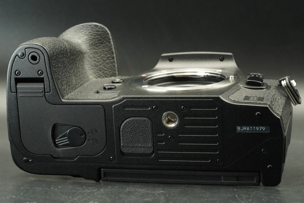 OM SYSTEM OM-1 Mark II Mirrorless Camera -19404 cuts- #12014