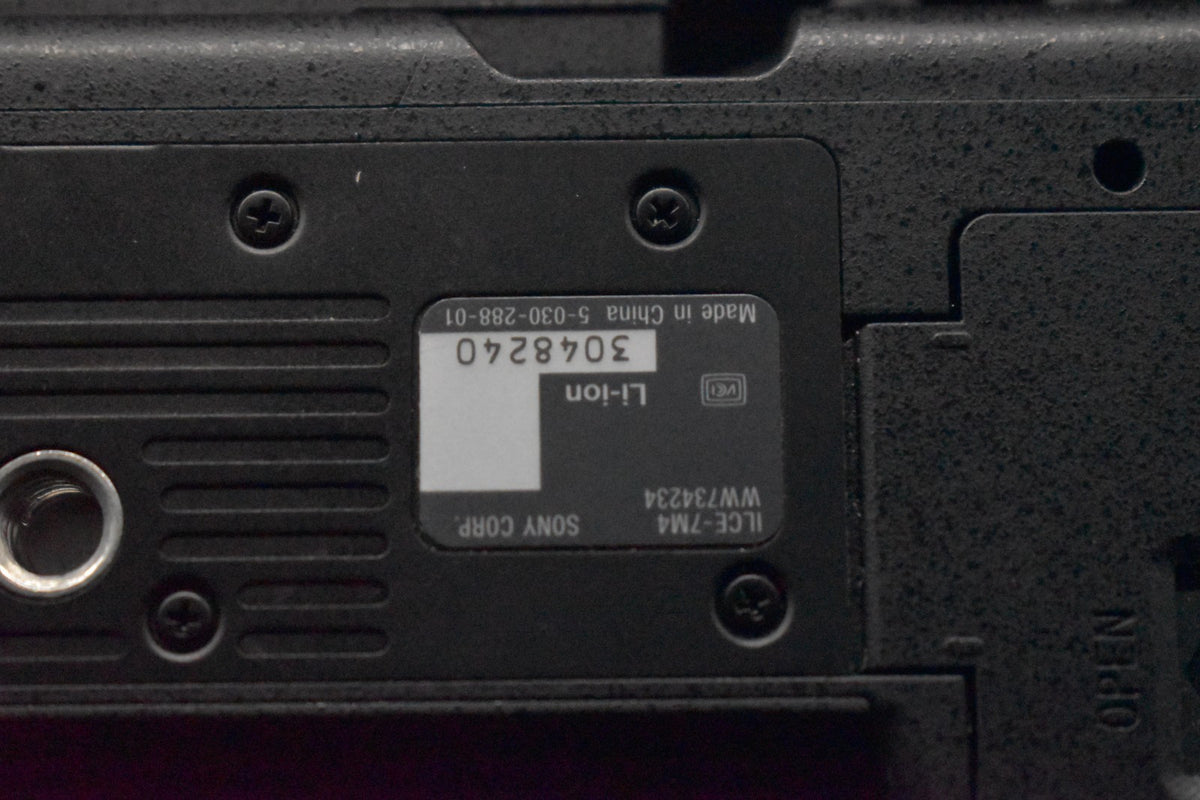 [US Duty Paid] Sony Alpha a7 IV ILCE-7M4 englischsprachige Digitalkamera #8328