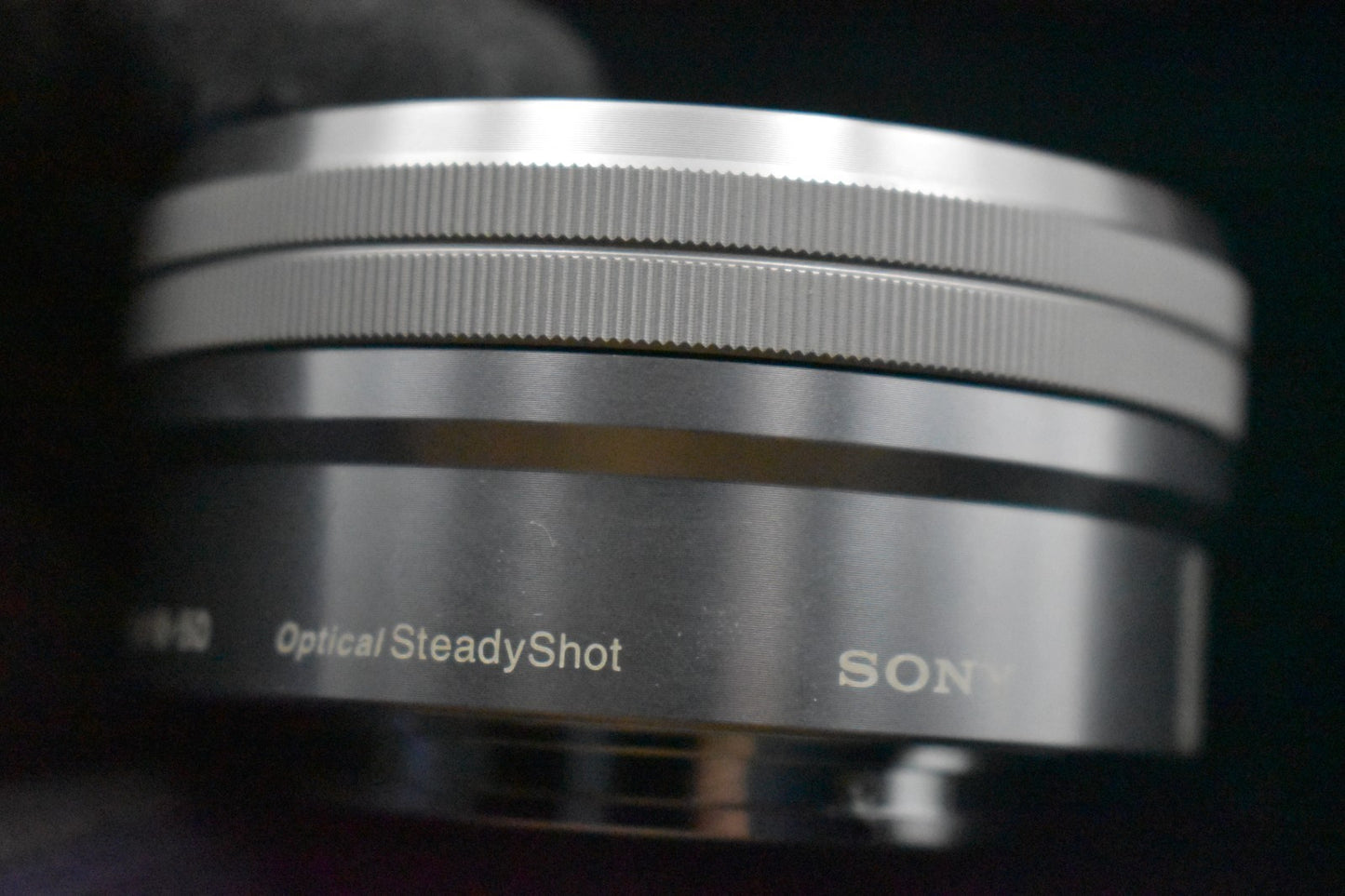 [US Duty Paid] Sony Alpha a5000 Mirrorless Digital Camera with Lens Pink 9101