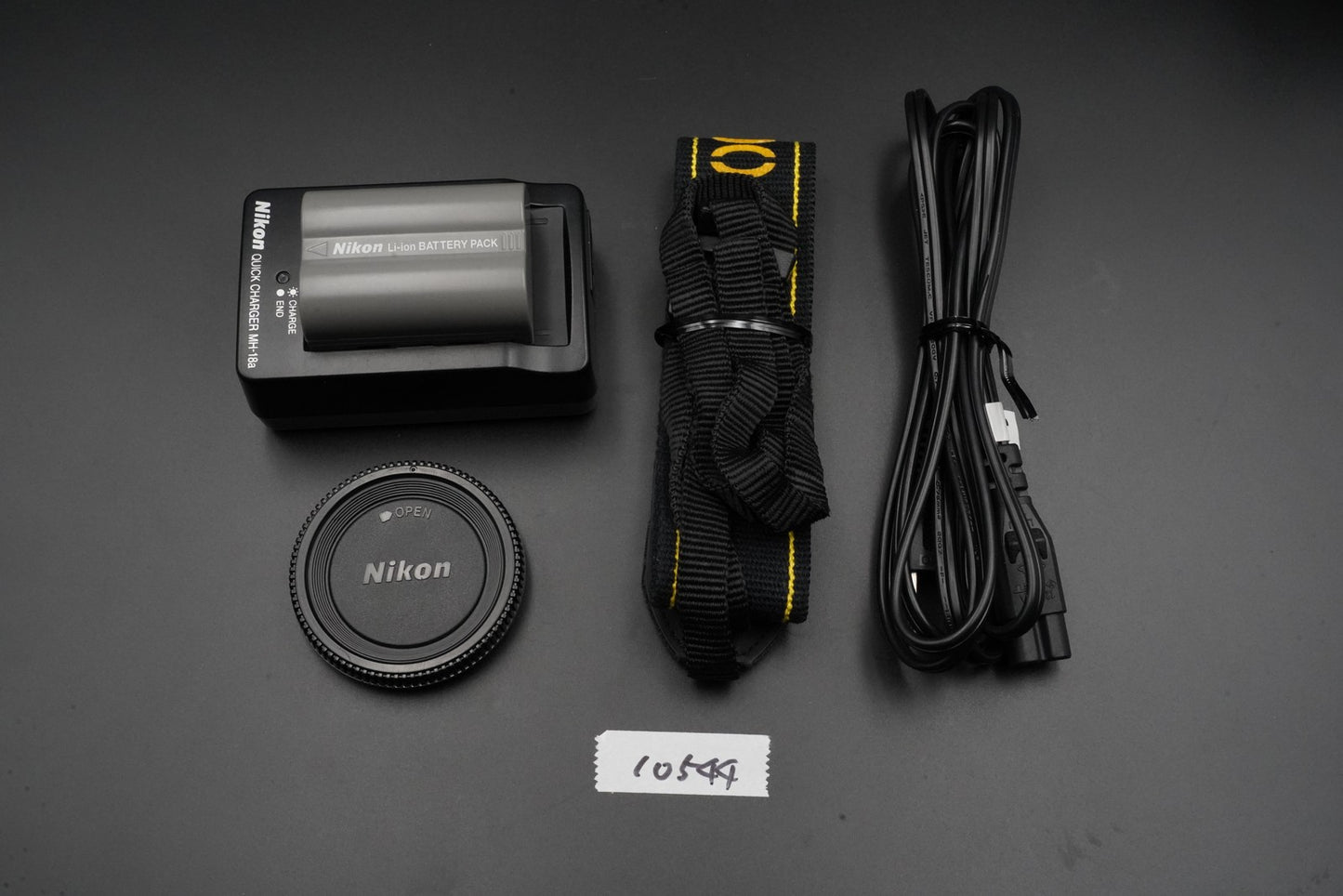 Nikon D200 10.2MP Digital SLR Camera Black Body Battery US Duty Paid 10544
