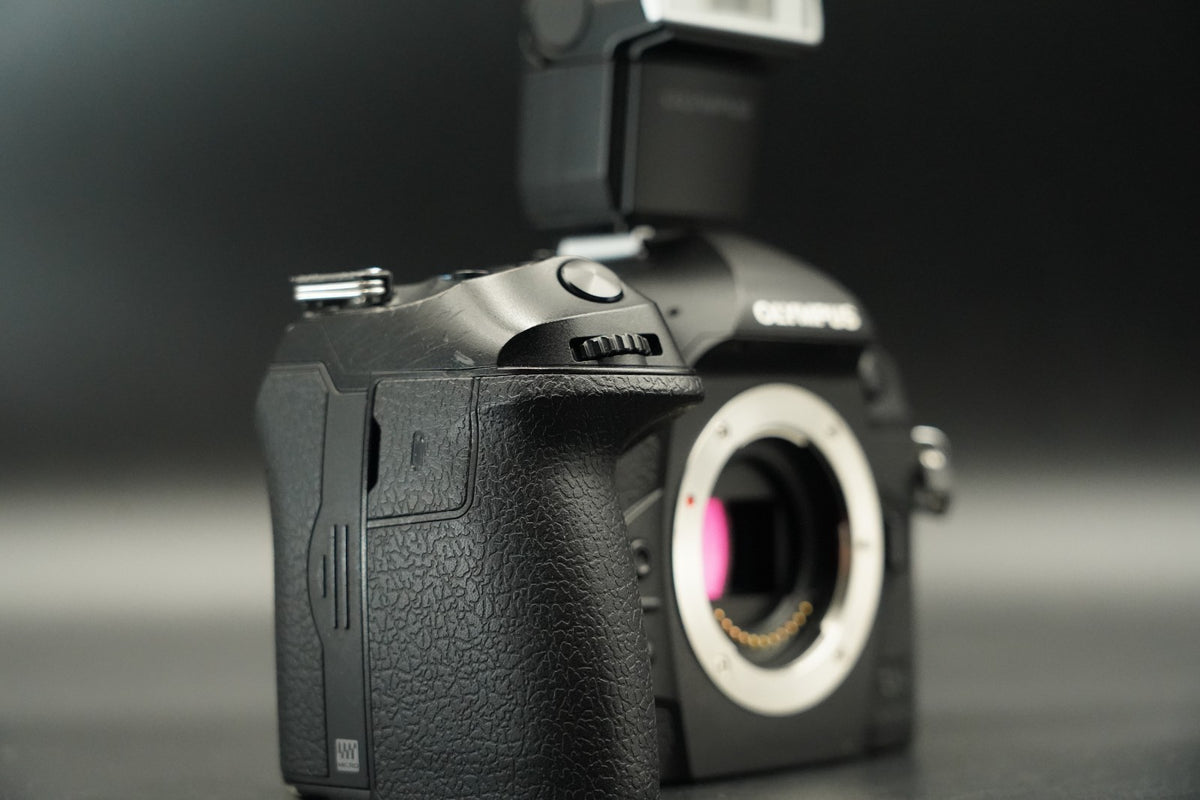 OLYMPUS OM System OM-1 20.4MP Mirrorless Camera -1129 cuts- US STOCK #11594