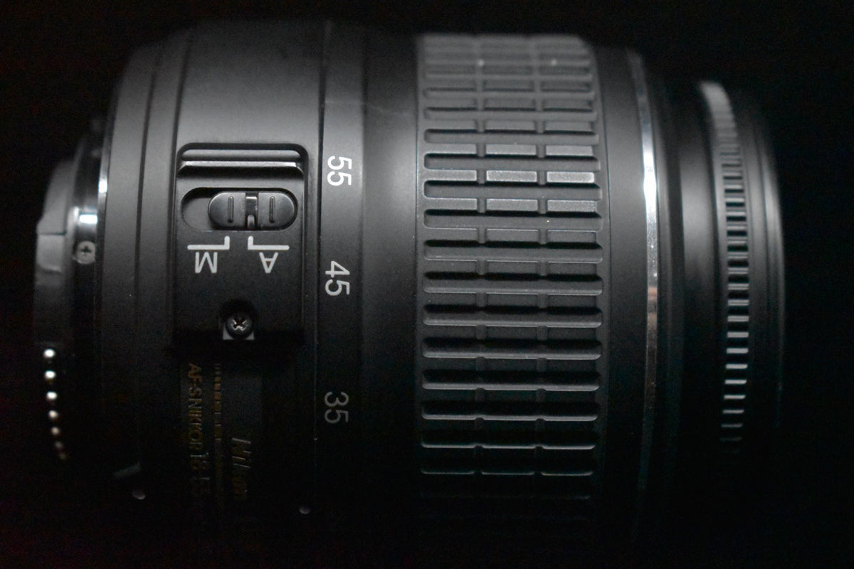 [US Duty Paid] Nikon D5200 DSLR Digital Camera Body with Lens Black 8314