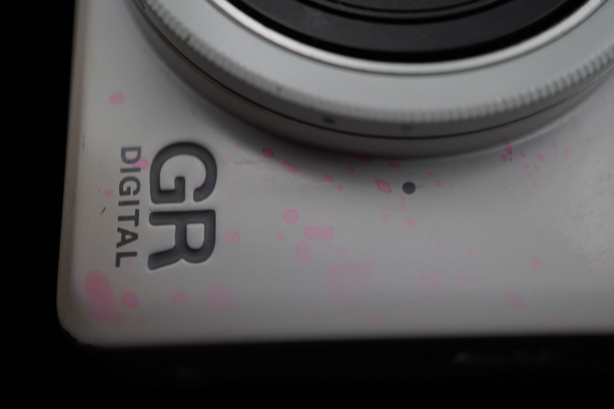 Ricoh GR Digital IV 10.4MP Digital Camera White US STOCK #10178