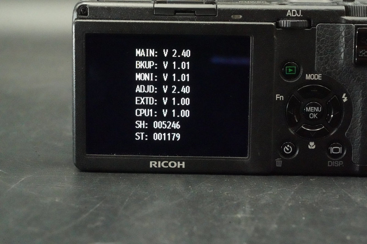 RICOH GR DIGITAL II 10.1 MP Compact Camera -5246 cuts- #12737