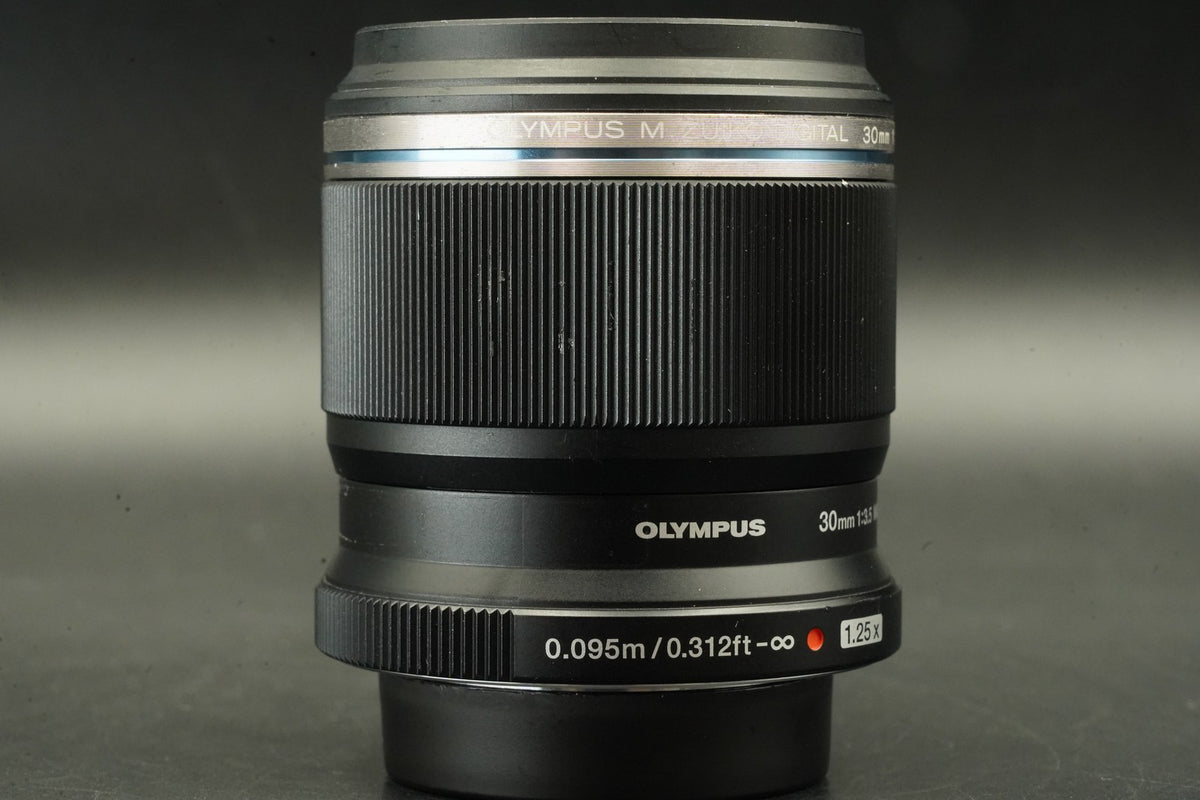 Olympus M.Zuiko Digital ED 30mm f/3.5 Macro Lens #12239