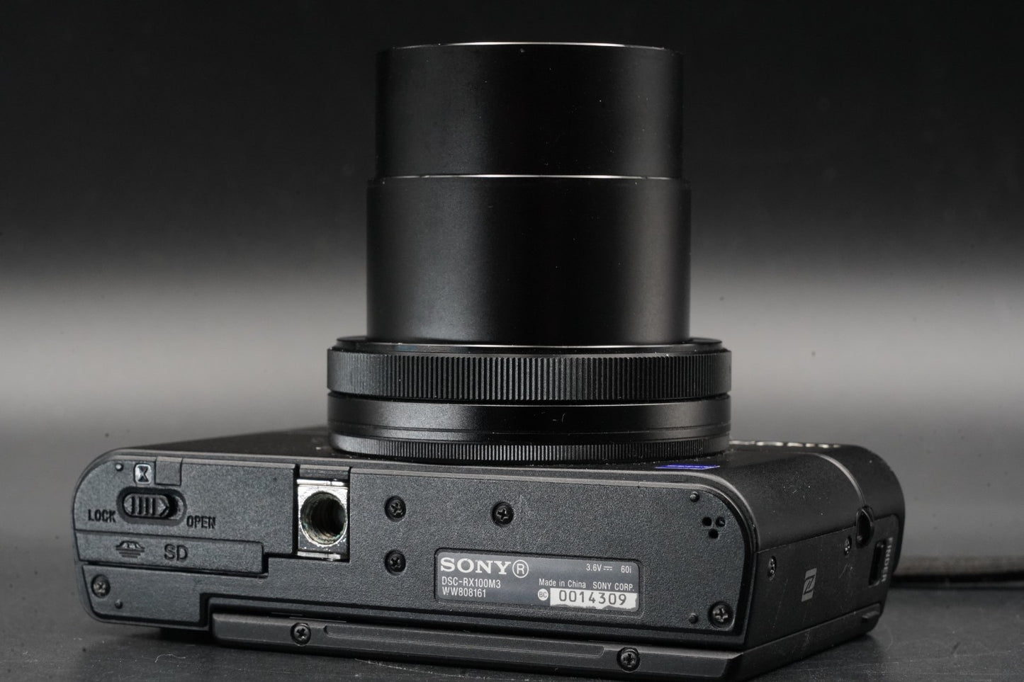Sony Cyber-shot DSC-RX100M3 III Point Shoot Digital Camera US Duty Paid 11383