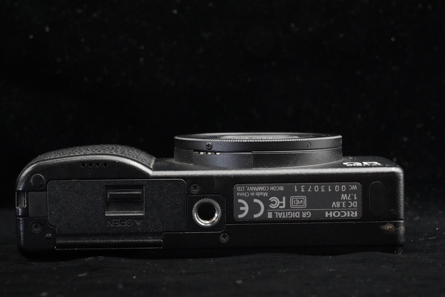 [US Duty Paid] Ricoh GR Digital III 3 10.0MP Digital Camera JAPAN 9529