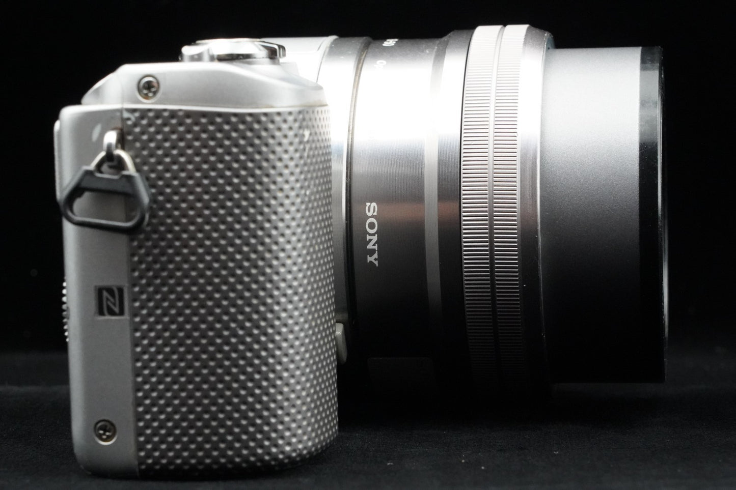 Sony Alpha a5000 Mirrorless Digital Camera with Lens Silver 10168