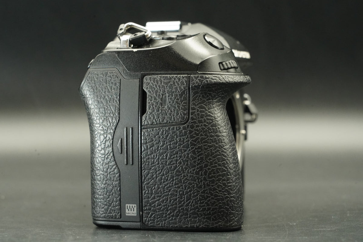 OM SYSTEM OM-1 Mark II Mirrorless Camera -5285 cuts- #12429