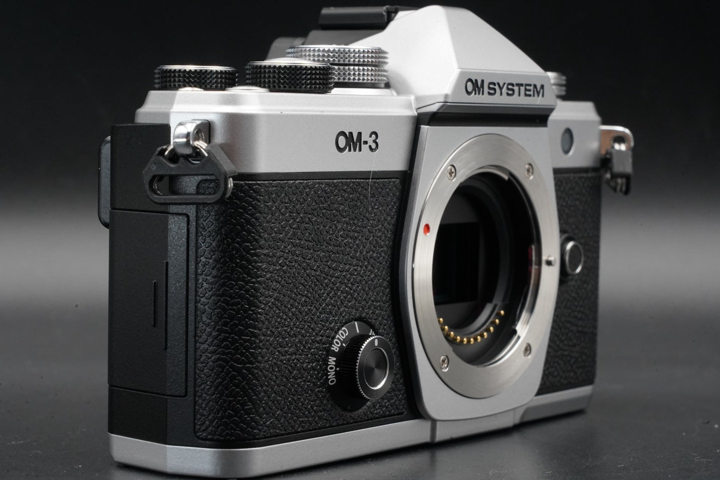 113 cuts!! OM SYSTEM OM-3 Mirrorless Camera Silver 11408