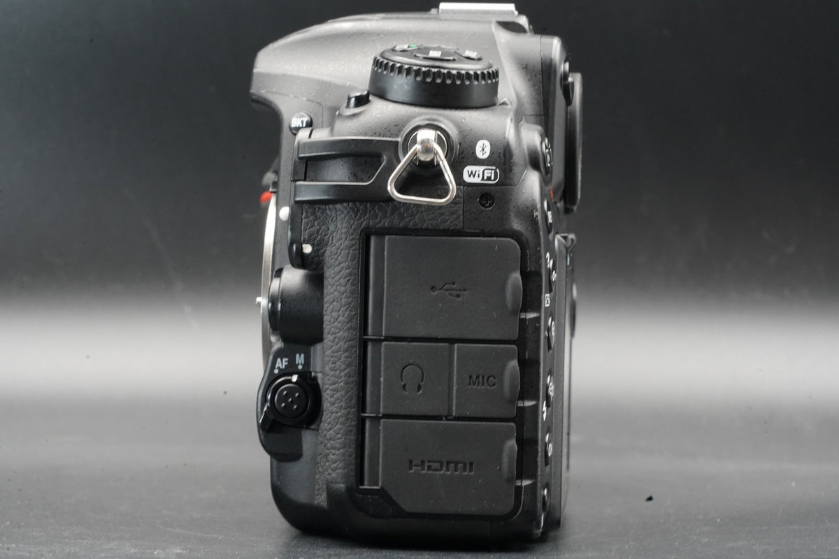 Nikon D500 20.9MP Digital SLR Camera Body US STOCK #11503