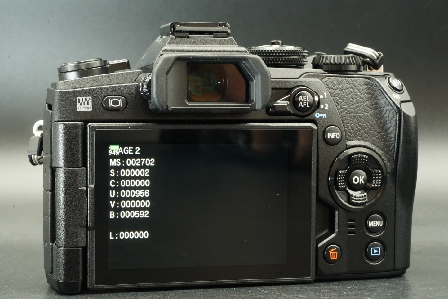 2702 cuts! Olympus OM-D E-M1 Mark II Digital Camera Black Body 11674