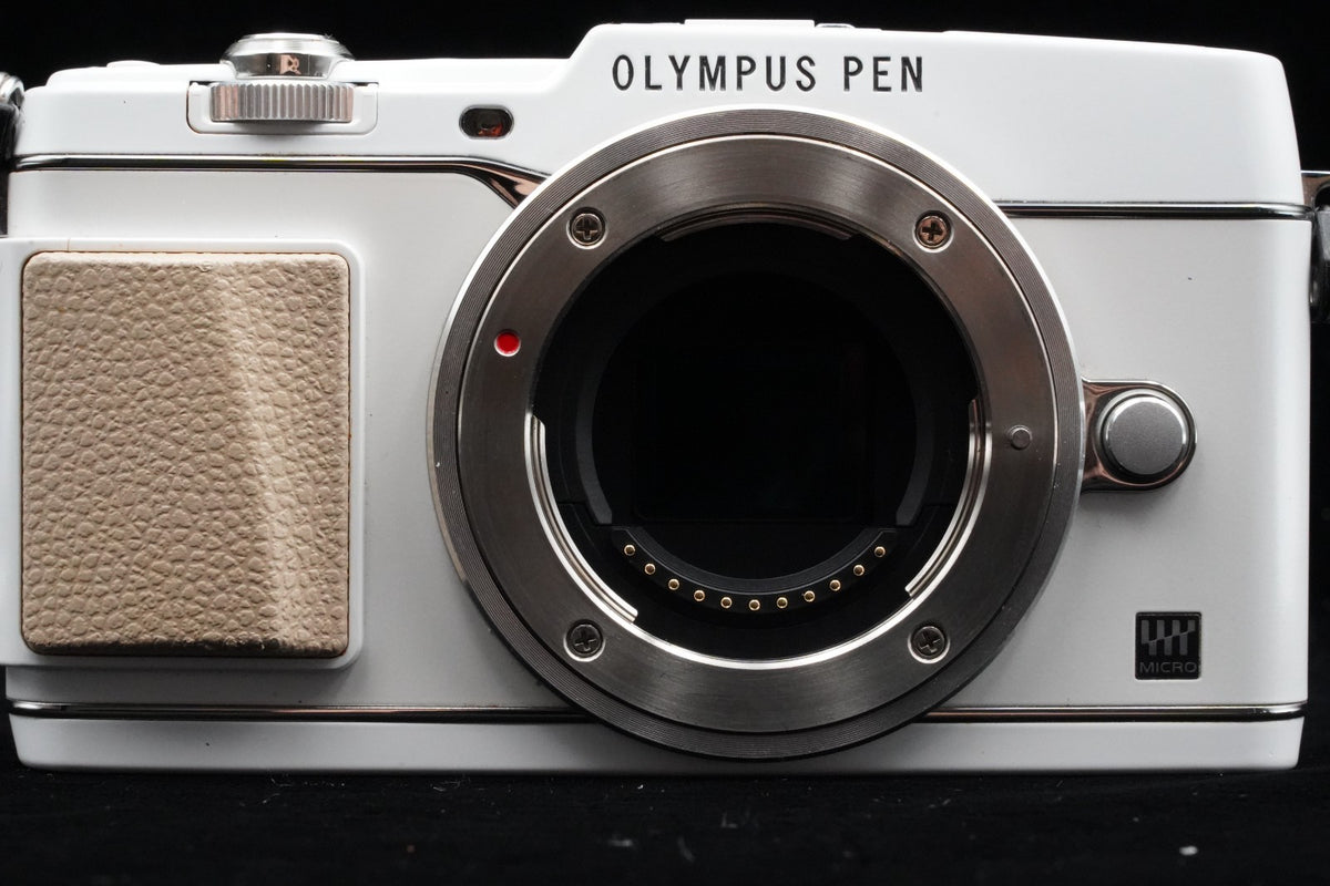 Olympus PEN E-P5 White Body Wifi Digital Camera Japan US STOCK #9454