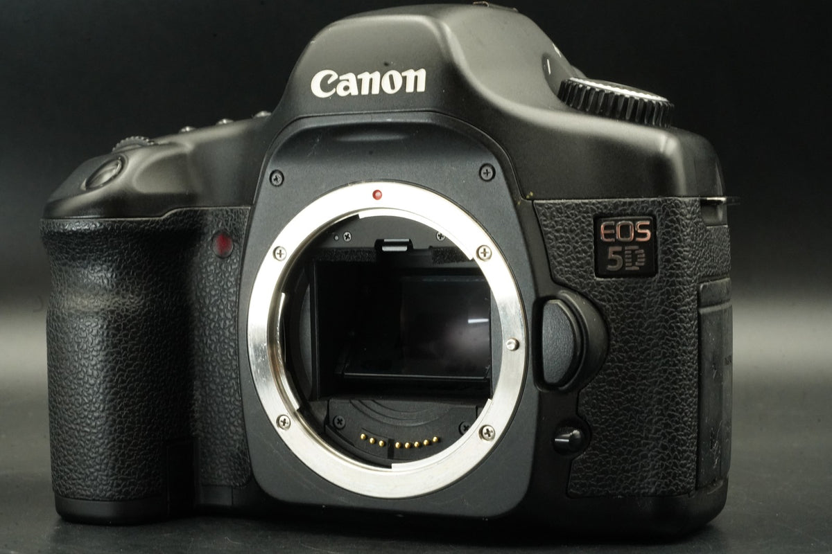 Canon EOS 5D Digital SLR Full Frame Camera Body Only #12390