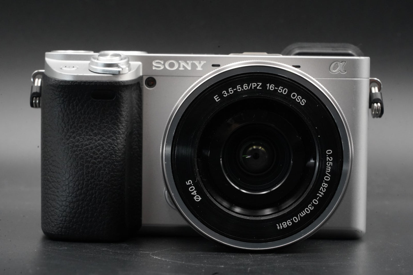 Sony Alpha A6400 Mirrorless Digital Camera with Lens Silver US Duty Paid 10733
