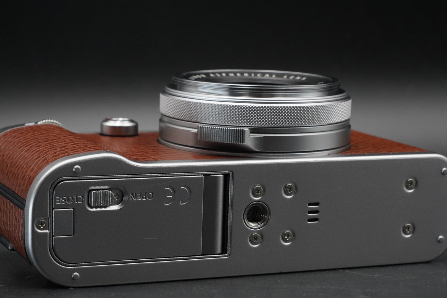 Fujifilm X100F 24.3MP Digital Camera Brown -10100 cuts- US STOCK #10892