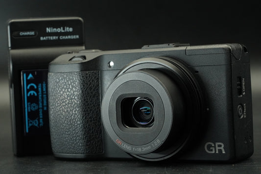 RICOH GR 16.2MP Digital Compact Camera Black JAPAN US STOCK #11964