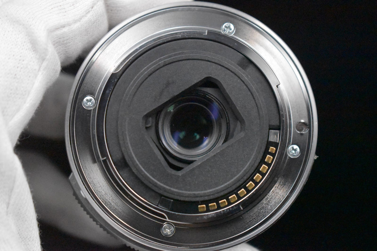 [US Duty Paid] Fotocamera digitale mirrorless Sony Alpha a5000 con...